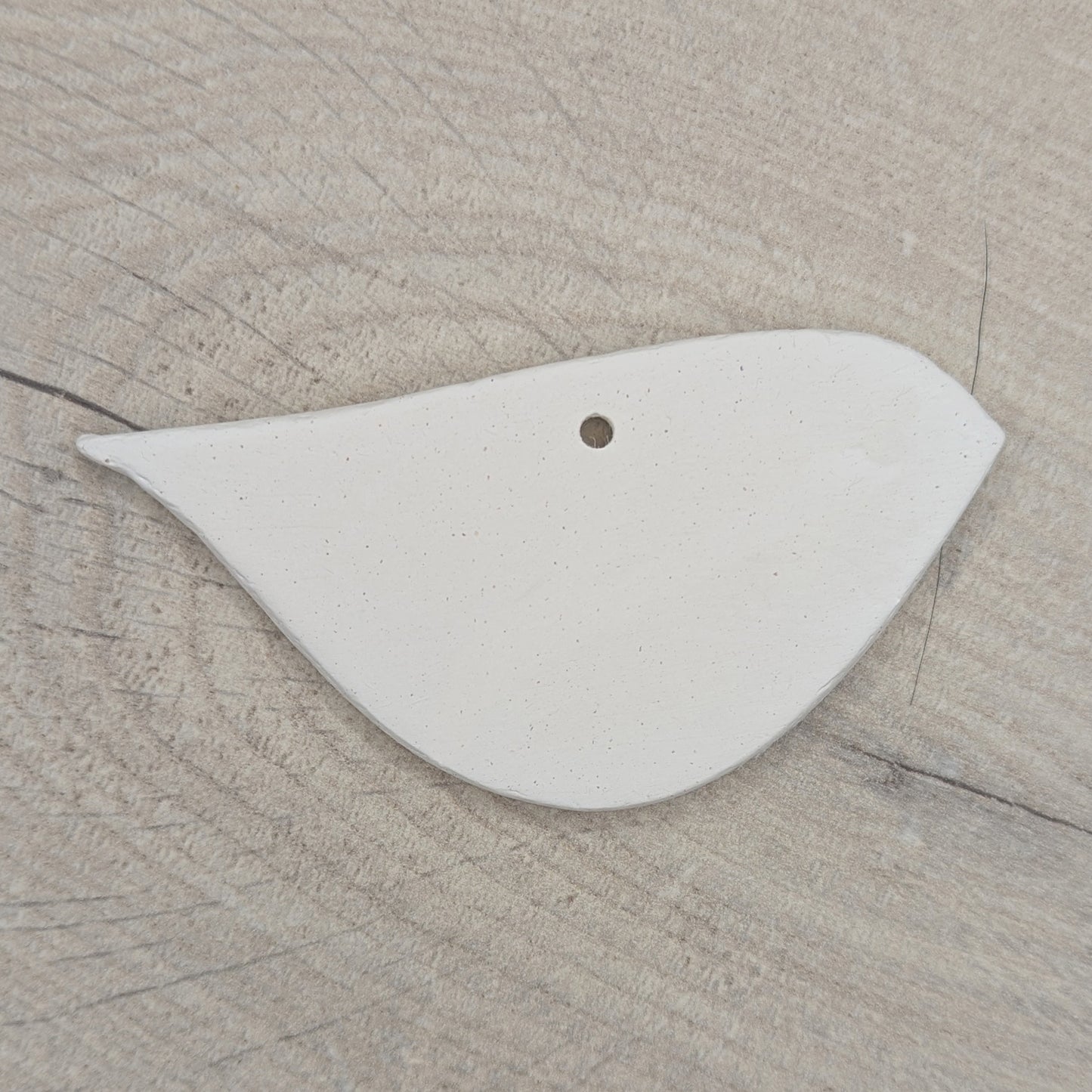 stylised robin clay decoration