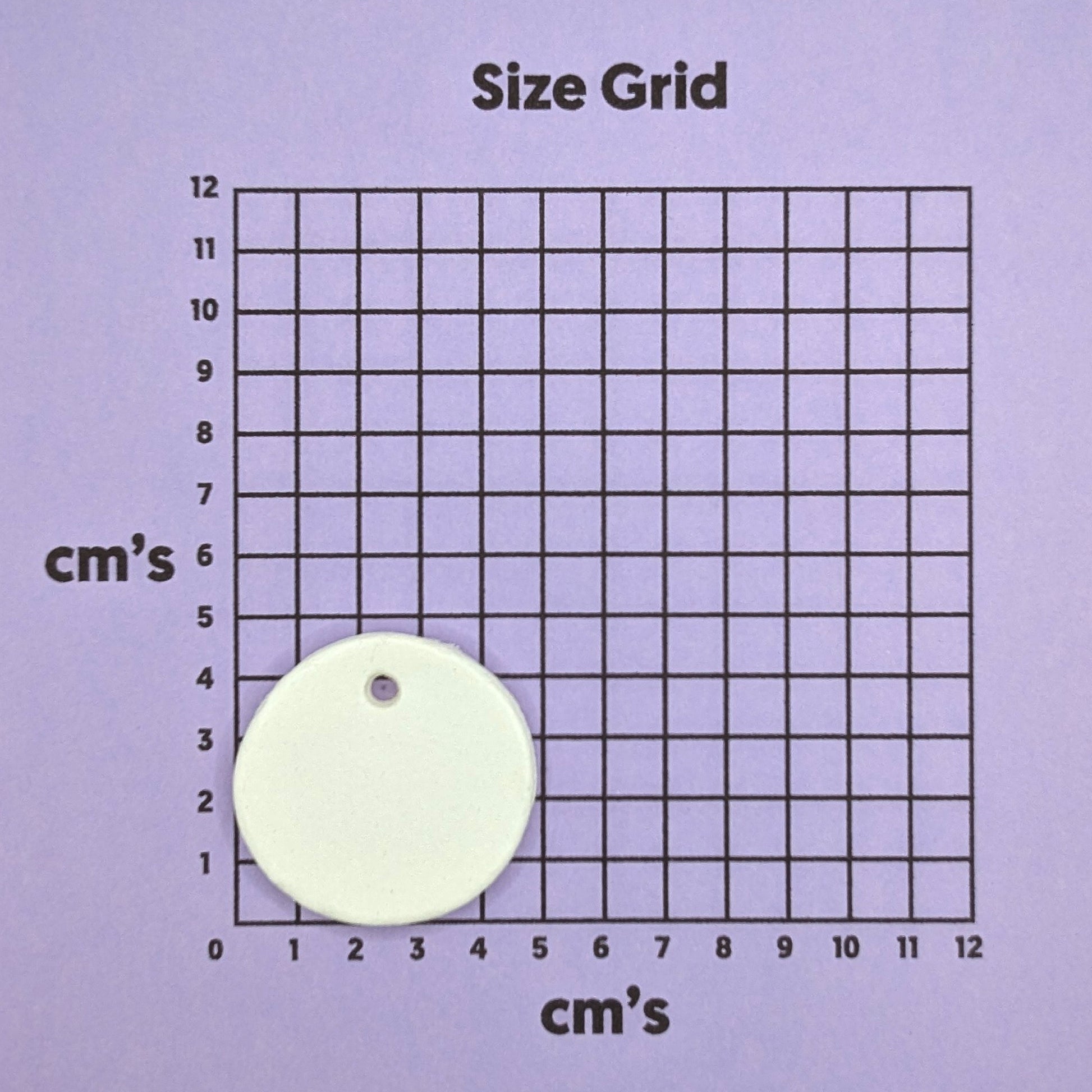 Size grid with a round tag on